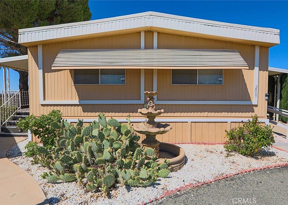 1st image of 13393 Mariposa Rd