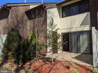 20 Bayberry Ct, Deptford, NJ 08096