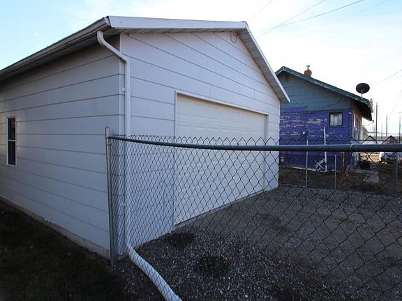 4th image of 408 N Cody Ave