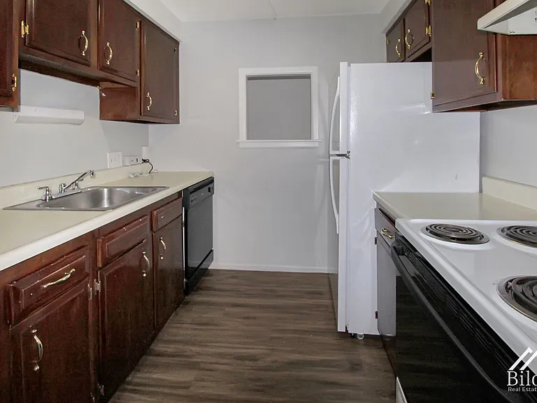 Prospect Street Apartments — Photo 29