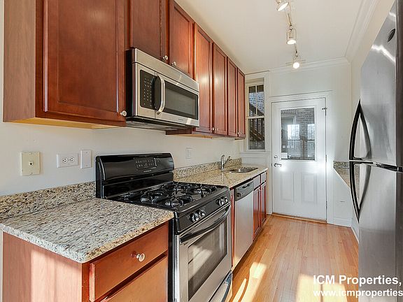 5th image of 4843 N Hermitage Ave #1