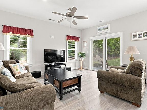 3rd image of 7400 Sinclair Way #2
