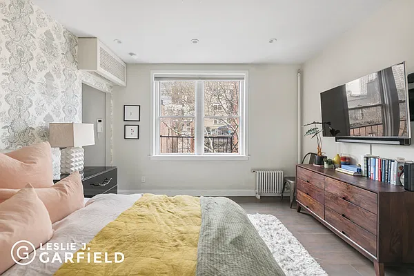 Rented by Leslie J. Garfield | media 8