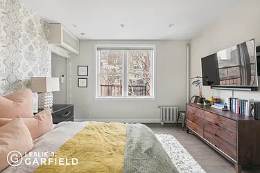 Rented by Leslie J. Garfield