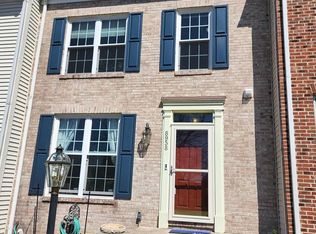 8958 Benchmark Ln, Bristow, VA 20136