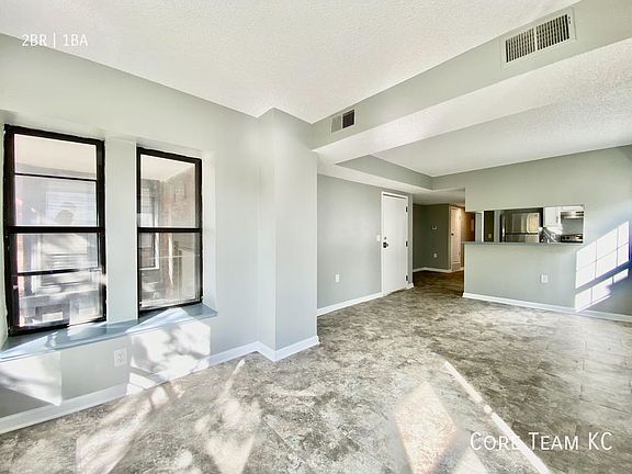 4th image of 3225 Harrison St #3233-3B