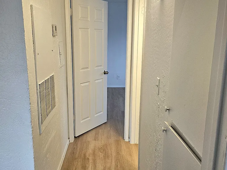510 E Hatcher Rd #208 — Photo 7