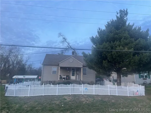 1303 W Old 60, Salem, IN 47167