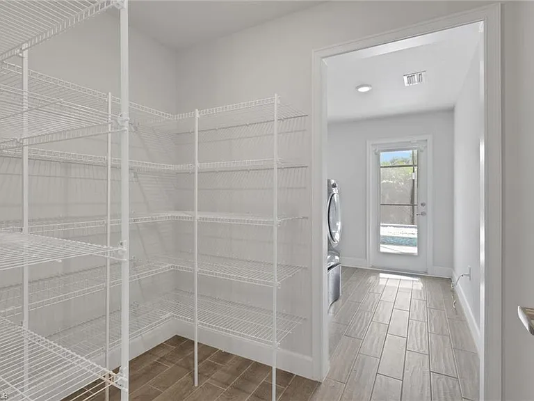 2248 Bonn Ct — Photo 16