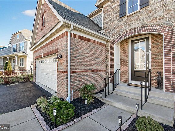 5th image of 5487 Tallyn Ridge Dr