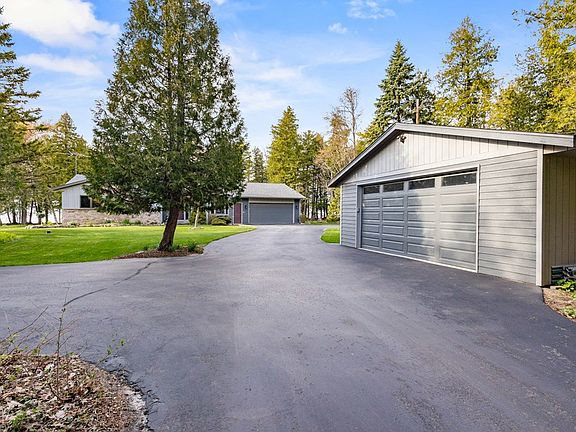 3rd image of 4567 Sherwood Point Rd