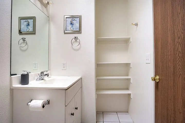 1111 N Camilla Blvd #1 — Photo 14