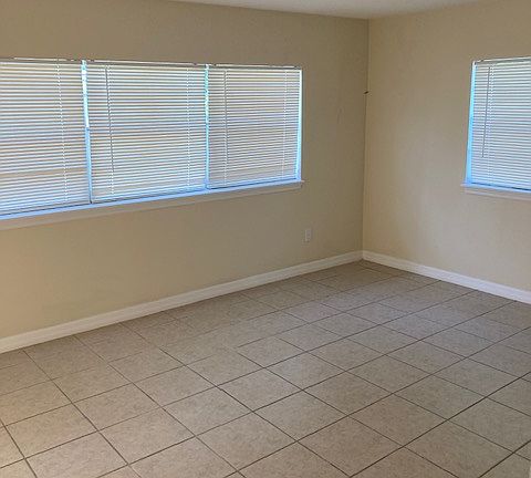 5th image of 849 Longdale Ave
