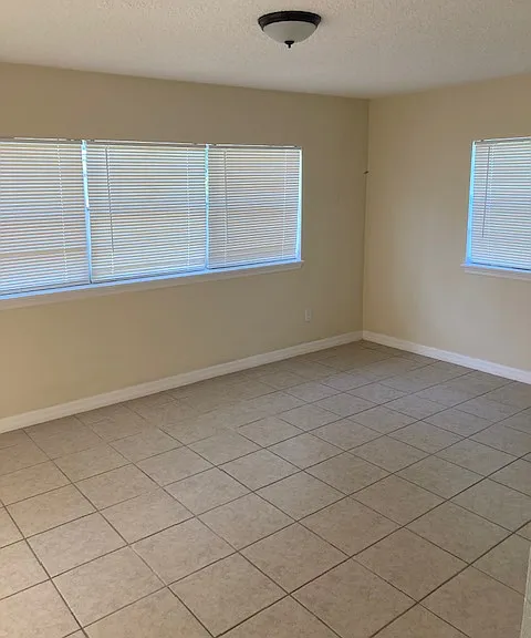849 Longdale Ave — Photo 5