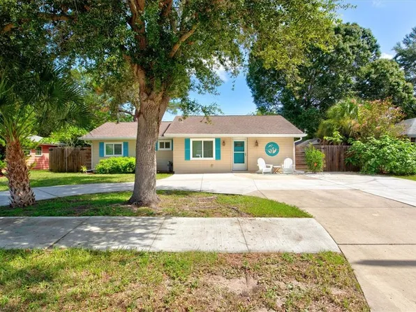 2729 Sydelle St, Sarasota, FL 34237