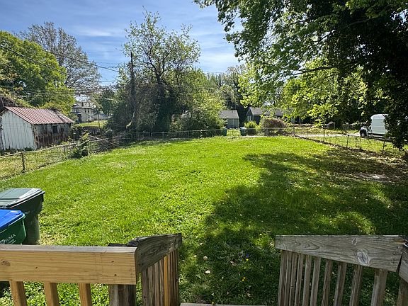 3rd image of 2413 4th Ave