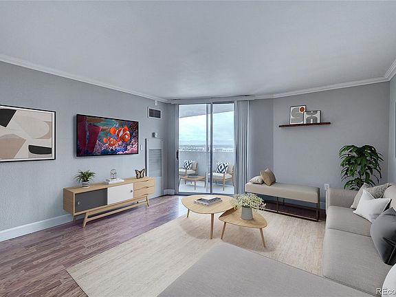 2nd image of 601 W 11th Avenue #1007