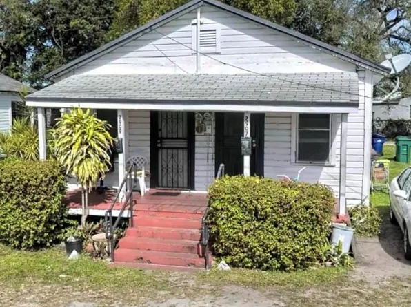 2907 NW 48th Street, Miami, FL 33142