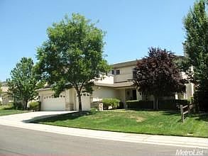 2nd image of 2561 Clubhouse Dr W