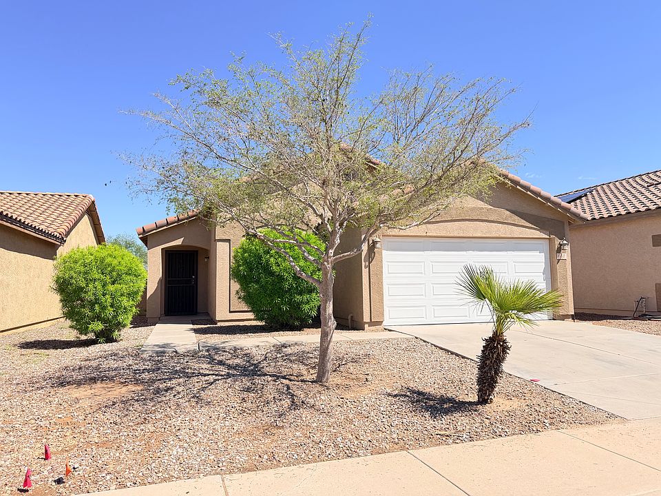 1st image of 652 W Kingman Loop