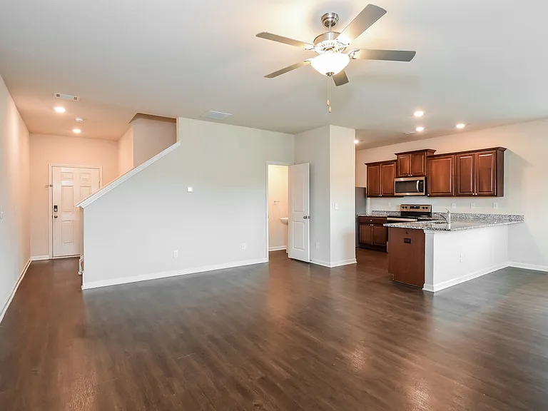 128 Innis Brook Cir — Photo 7