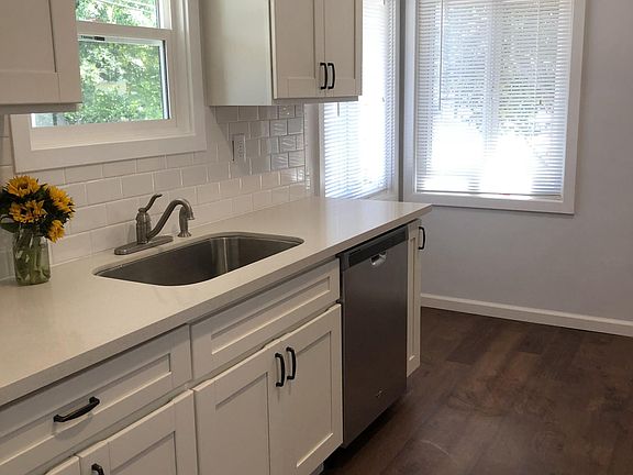 5th image of 2204 57th St