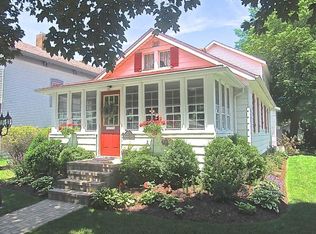 1129 Pleasant St, Lake Geneva, WI 53147