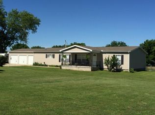 950 S Olive St, Cherryvale, KS 67335