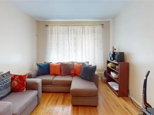 1199 East 53rd Street image 10 of 13