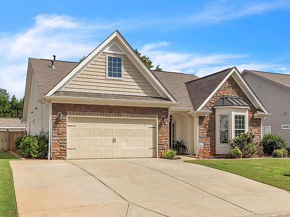 2nd image of 221 Evansdale Way