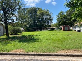 1315 W 6th St, Mount Pleasant, TX 75455