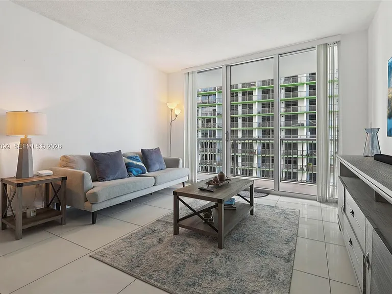 1750 N Bayshore Dr #2805 — Photo 6