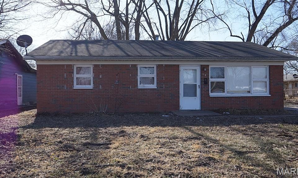 1st image of 17 Hanover Ln