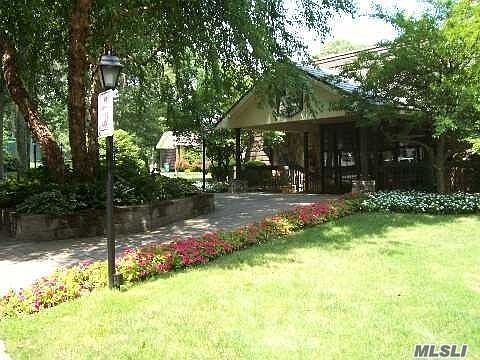2nd image of 334 Woodland Ct