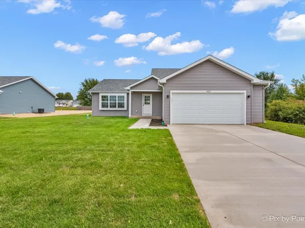 1514 Sage Ln, Harvard, IL 60033