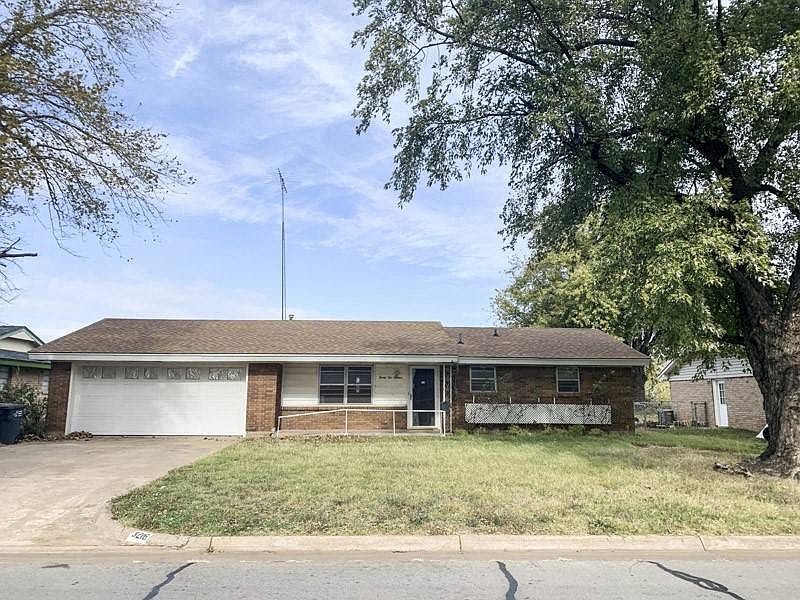 3216 Brooks Dr, Enid, OK 73701 | Zillow