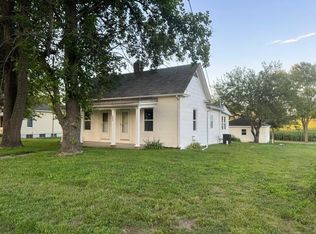 403 S Lafayette St, Corder, MO 64021