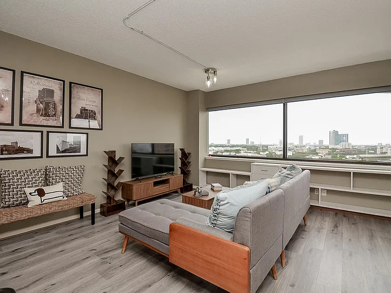5000 Montrose Blvd #12B — Photo 18