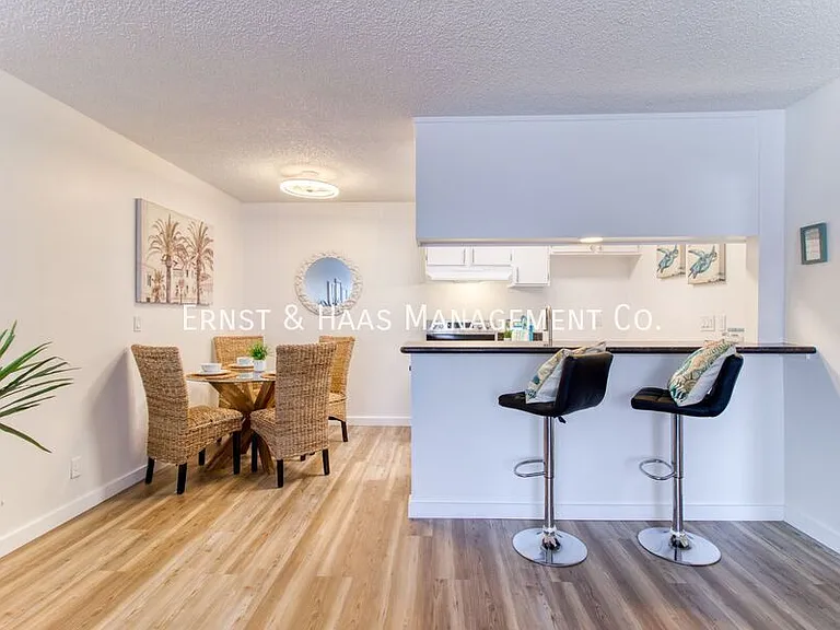 5500 Ackerfield Ave #307 — Photo 5
