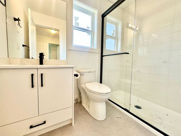 2 bedroom rental in Burnaby — photo 18