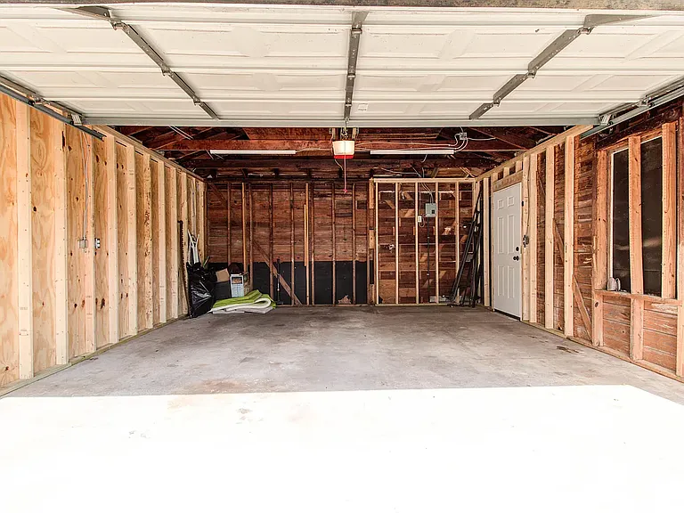 2703 Bullis Ave — Photo 13
