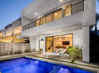 888 Galaxy Way, Palm Springs, CA 92264