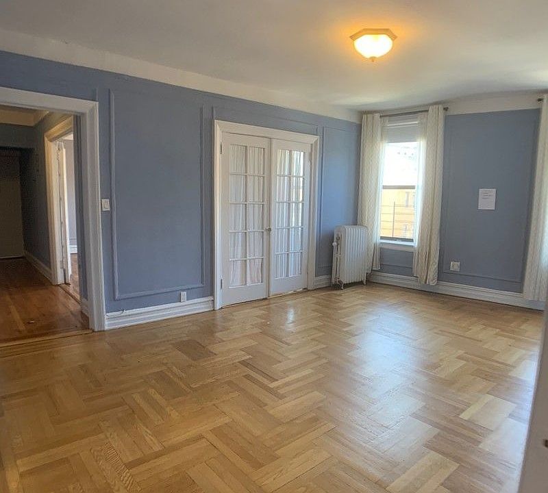 1st image of 870 W 181st St #32