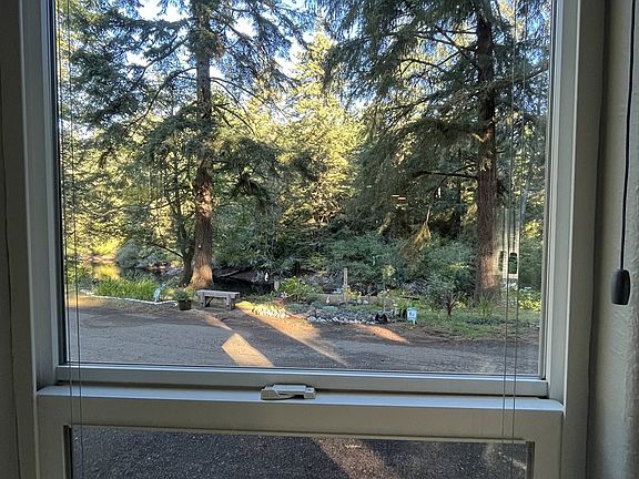 5th image of 89510 Highway 101 Spc 4