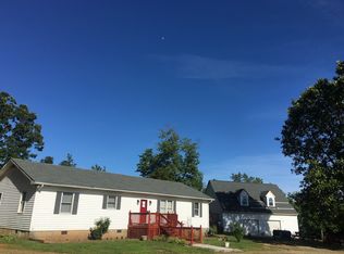 2409 Brodnax Rd, Brodnax, VA 23920