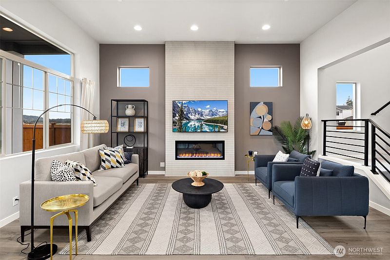 5th image of 13943 178th Street E #42