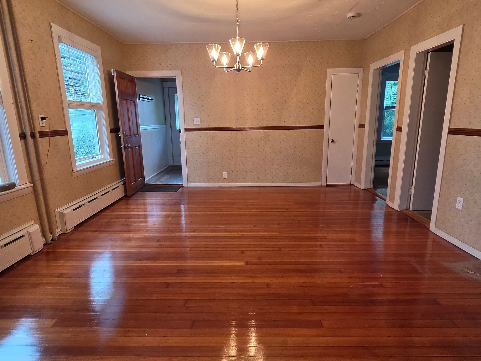 2 bed, 1.0 bath, 1200 sqft, $2,250 — Photo 4