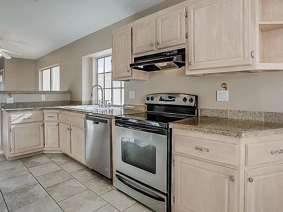 3rd image of 5125 W Blackbird Dr