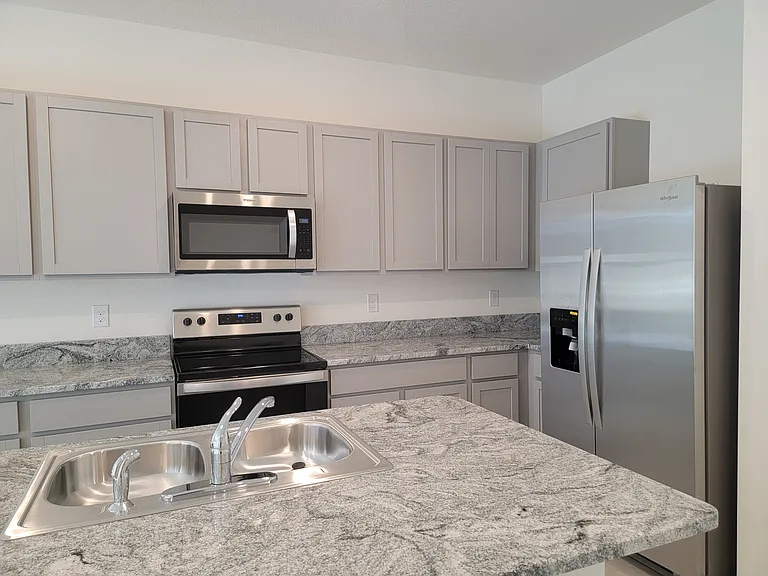 2892 Evergreen Elm Pass — Photo 16