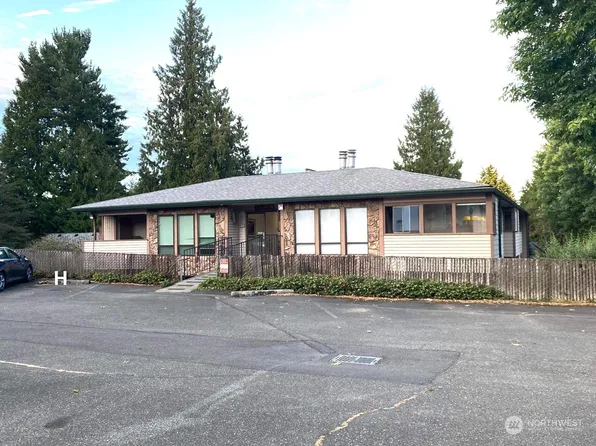 12501 17th Avenue NE #H, Seattle, WA 98125